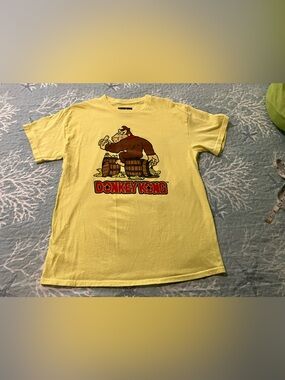 Donkey Kong Nintendo adult size large short sleeve Tee Shirt